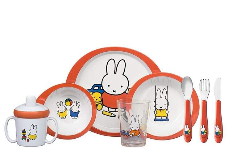 breischale-miffy-spielt